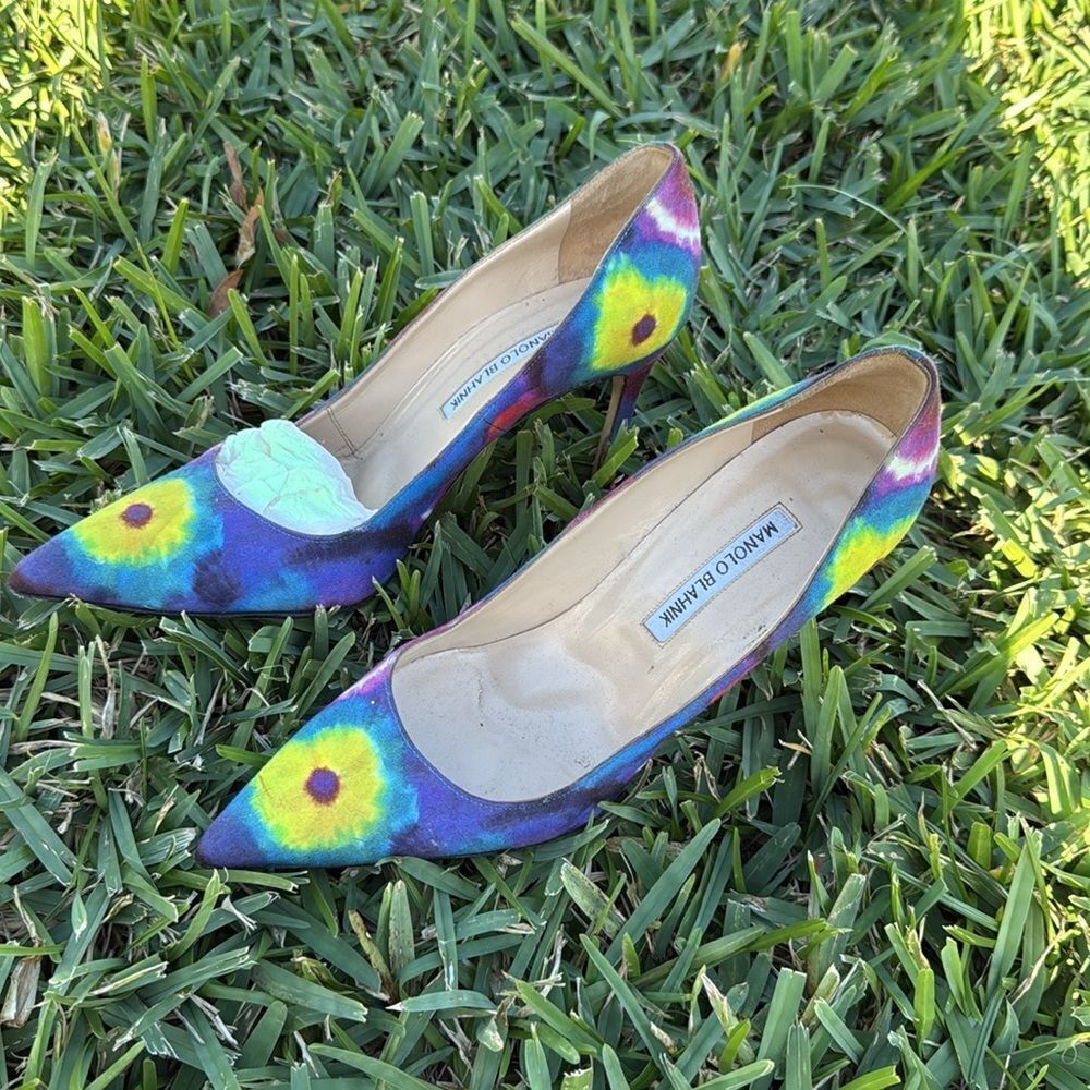 Manolo Blahnik Multicolor Women's Shoes Tie Dye Heels - Like New Size 38 1/2 - Picture 2 of 5